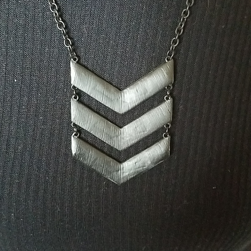 Necklace - Picture 3 of 3
